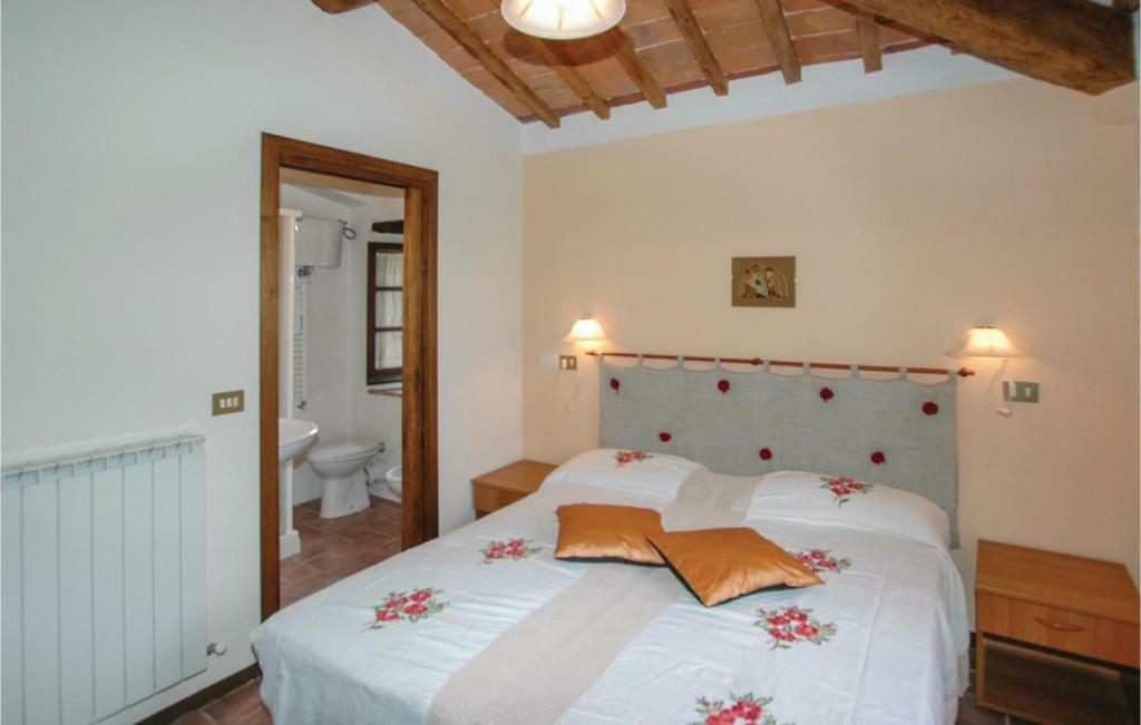 Podere San Guglielmo Guest House Sarteano Ngoại thất bức ảnh